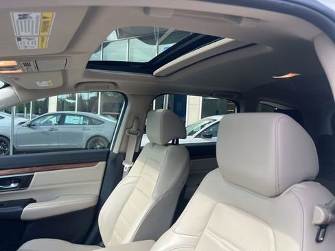 Used 2022 Honda CR-V Touring image 16