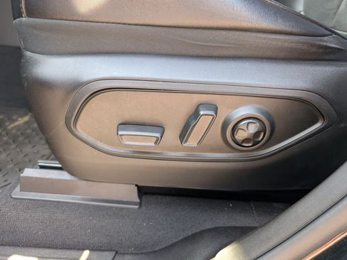 Used 2024 Jeep Grand Cherokee Altitude RWD image 18