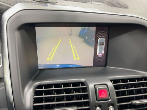 Used 2017 Volvo XC60 T6 R-Design w/ Protection Package image 24