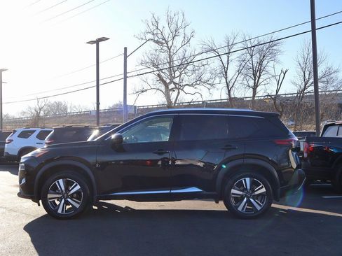 Used 2023 Nissan Rogue SL w/ SL Premium Package image 4