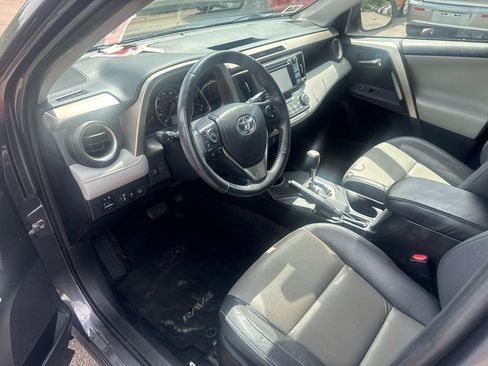Used 2014 Toyota RAV4 Limited w/ Technology Package AWD/4WD image 9