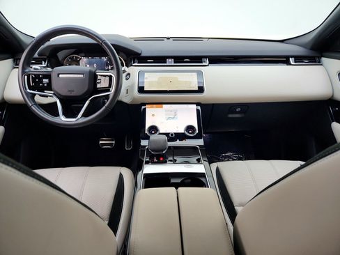 Used 2023 Land Rover Range Rover Velar R-Dynamic S image 17