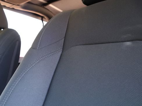 Used 2023 Jeep Wrangler Sport S image 23