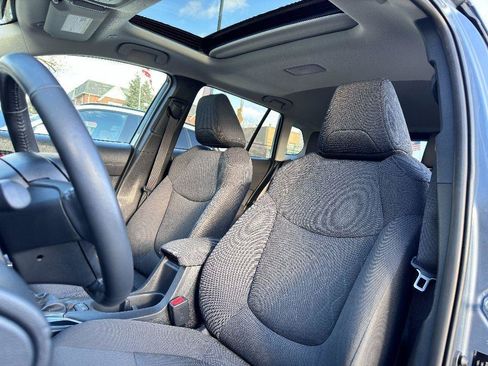 Used 2024 Toyota Corolla Cross LE w/ Moonroof Package image 20