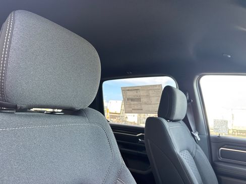New 2026 RAM 1500 4x4 Crew Cab image 15