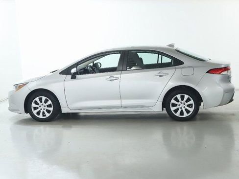 Used 2024 Toyota Corolla LE image 37