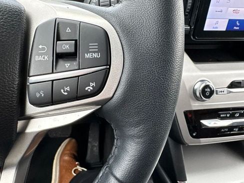 Used 2023 Ford Explorer XLT w/ Equipment Group 202A AWD/4WD image 30
