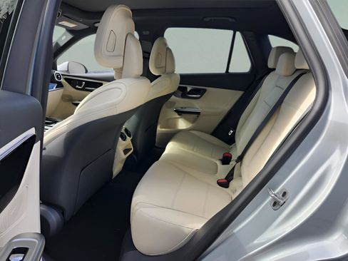 New 2026 Mercedes-Benz GLC 300 image 10