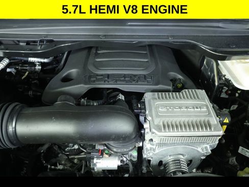 New 2026 RAM 1500 4x4 Crew Cab image 8