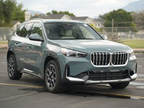 New 2026 BMW X1 xDrive28i w/ Technology Package AWD/4WD image 7