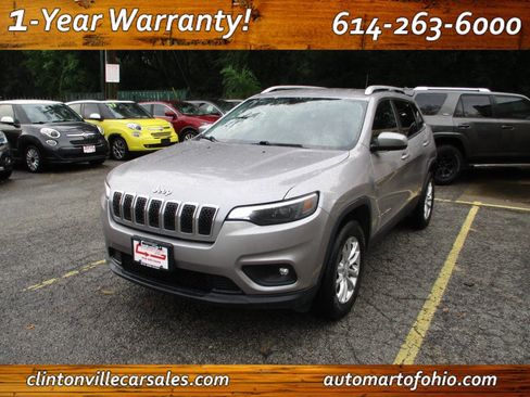 Used 2019 Jeep Cherokee Latitude w/ Popular Appearance Group AWD/4WD image 1
