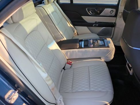 Used 2018 Lincoln Continental Black Label w/ Rear-seat Package FWD image 33