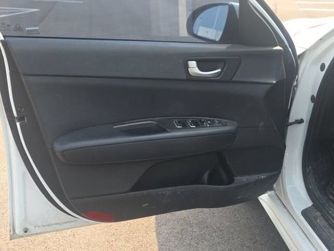Used 2018 Kia Optima LX FWD image 21