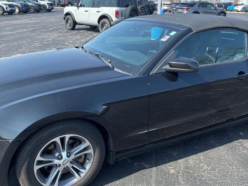 Used 2014 Ford Mustang Premium image 4