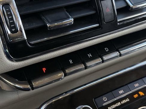 Used 2020 Lincoln Navigator Reserve w/ Luxury Package AWD/4WD image 19