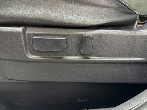 Used 2019 Mitsubishi Outlander SEL image 10