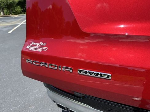 New 2025 GMC Acadia Denali w/ Super Cruise Package image 26