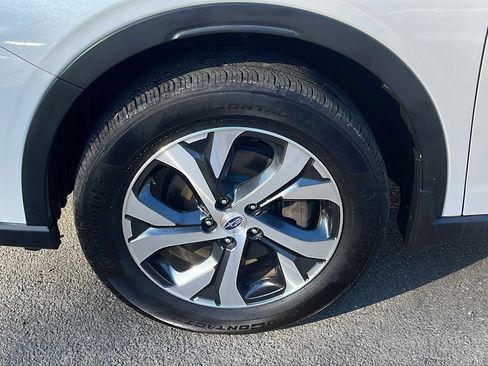 Used 2020 Subaru Outback Limited image 9