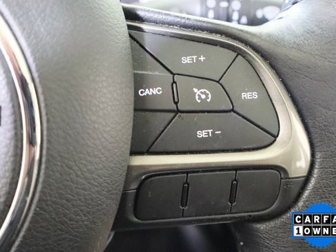 Used 2019 Jeep Renegade Limited w/ UConnect 8.4 Nav Group AWD/4WD image 27