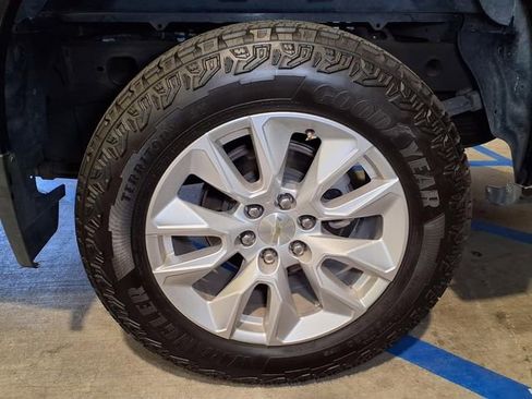 Used 2021 Chevrolet Silverado 1500 Custom RWD image 19