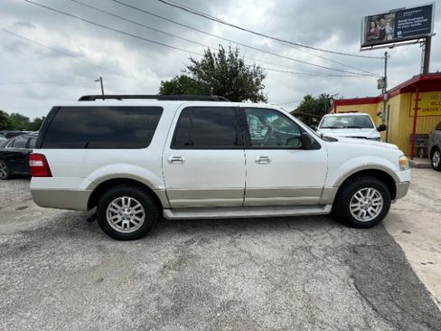 Used 2010 Ford Expedition EL Eddie Bauer image 6