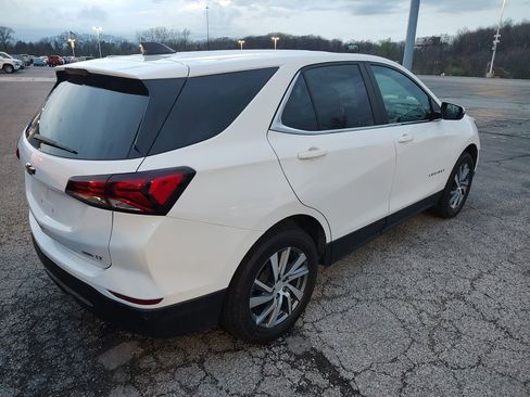 Used 2022 Chevrolet Equinox LT AWD/4WD image 3