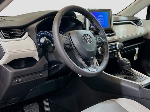 New 2025 Toyota RAV4 XLE Premium image 9