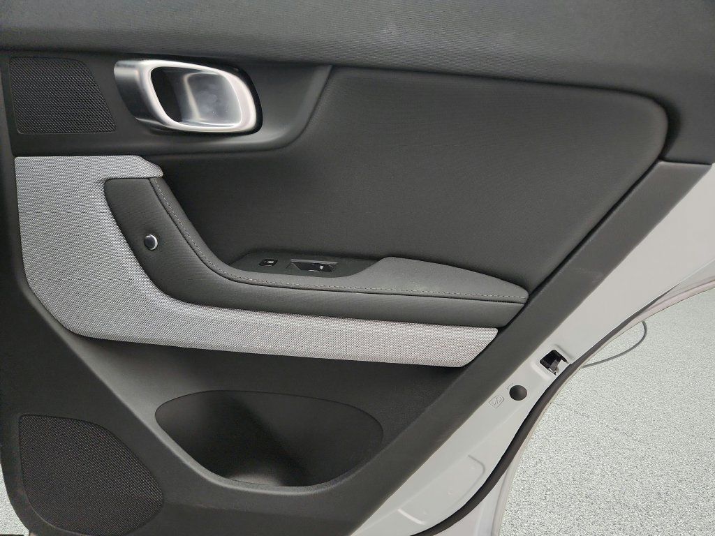 Used 2024 Polestar Polestar 2 AWD/4WD image 28