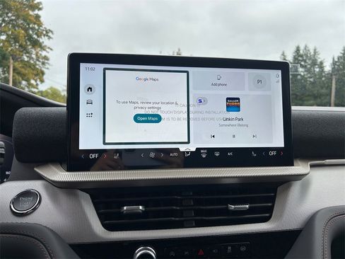 New 2025 Ford Explorer Active w/ Active Comfort Package image 21