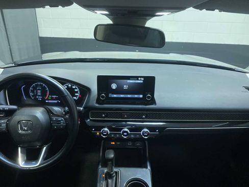 Used 2024 Honda Civic EX-L image 10