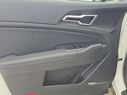 New 2026 Kia Sportage EX AWD/4WD image 18