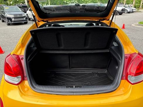 Used 2012 Hyundai Veloster w/ Style Pkg FWD image 32