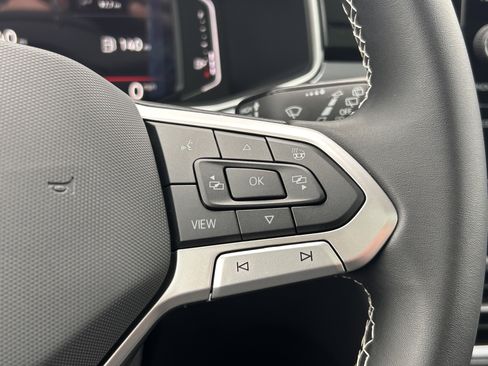 New 2026 Volkswagen Taos SEL image 21