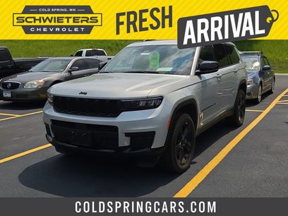 Used 2023 Jeep Grand Cherokee L Laredo