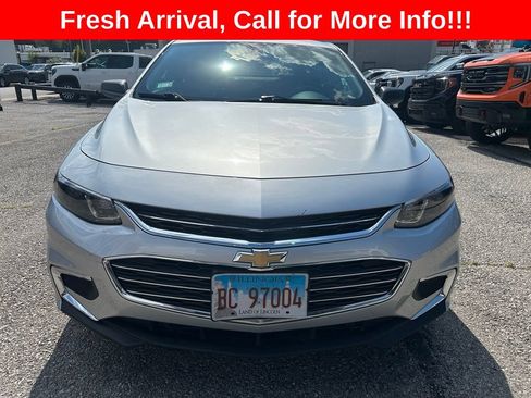 Used 2017 Chevrolet Malibu LS FWD image 2