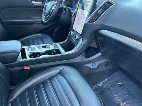 Used 2024 Ford Edge SEL image 19