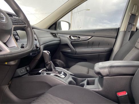 Used 2018 Nissan Rogue S AWD/4WD image 25