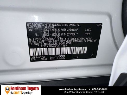 Used 2025 Toyota RAV4 LE AWD/4WD image 28