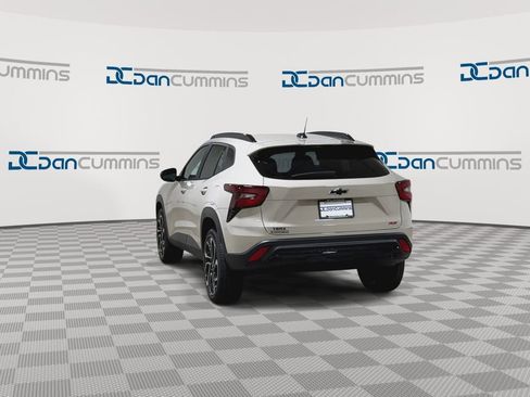 New 2026 Chevrolet Trax RS w/ Driver Confidence Package image 7