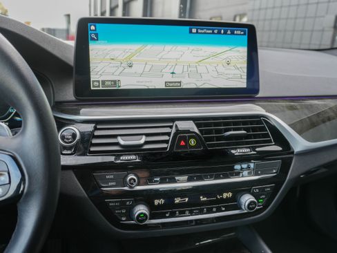 Certified 2023 BMW 530i xDrive w/ Premium Package image 20