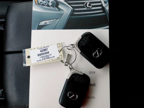 Used 2019 Lexus GX 460 image 28