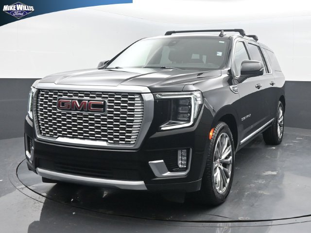 Used 2021 GMC Yukon XL Denali w/ Denali Ultimate Package RWD image 3