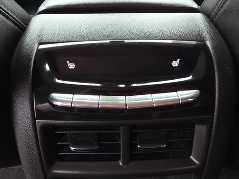 Used 2018 Cadillac XT5 Premium Luxury image 21