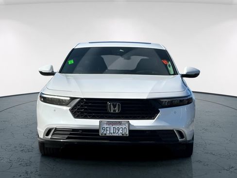 Used 2023 Honda Accord Touring image 9