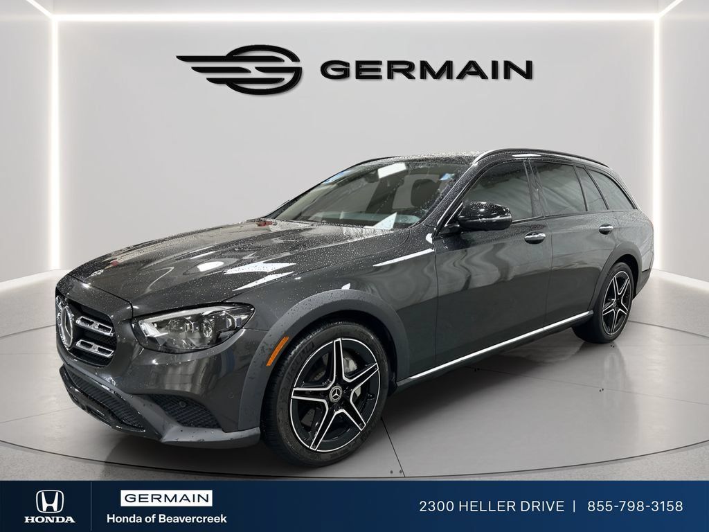 Used 2021 Mercedes-Benz E 450 4MATIC All-Terrain Wagon image 4