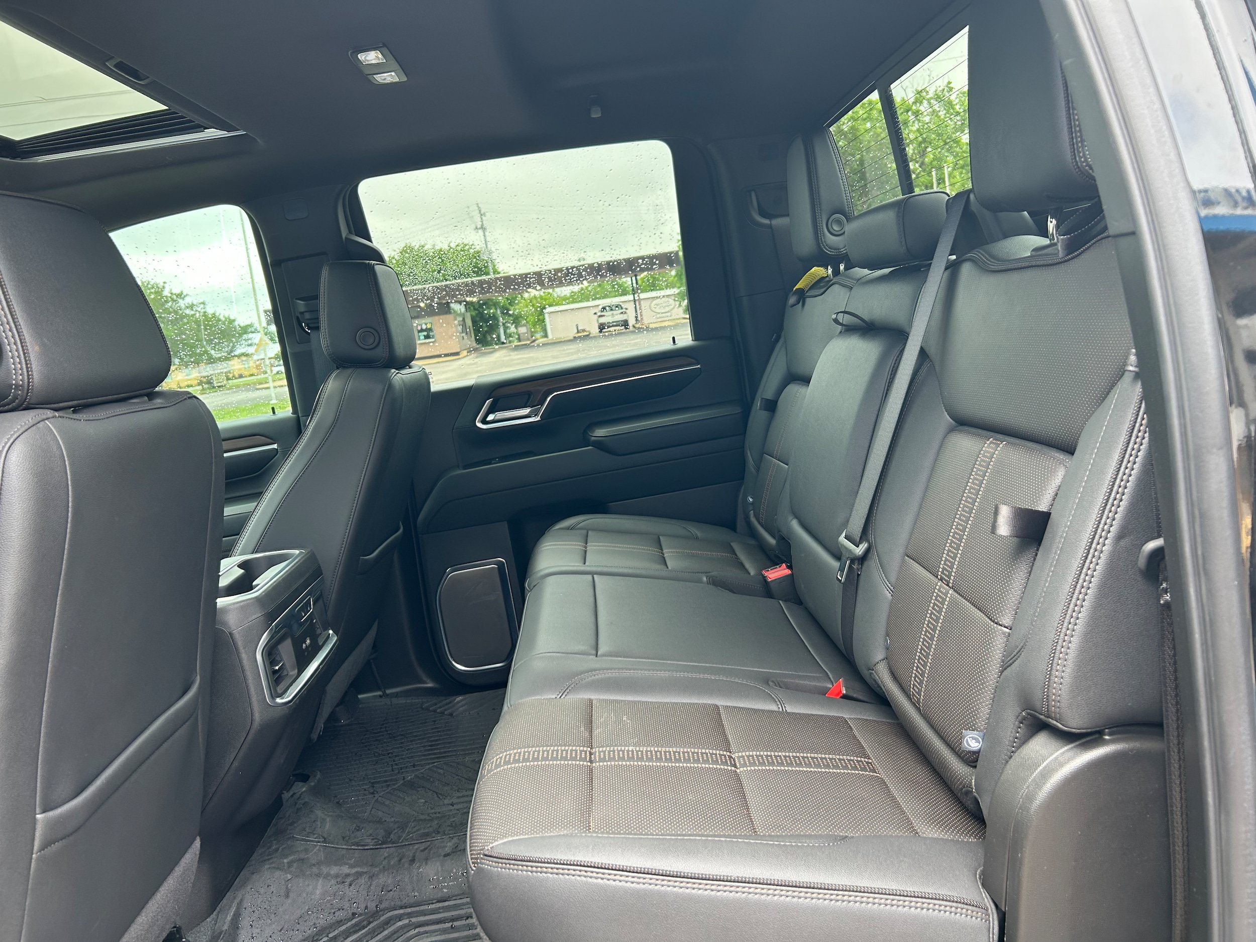 Used 2024 Chevrolet Silverado 2500 High Country w/ High Country Premium Package AWD/4WD image 41