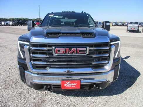 New 2026 GMC Sierra 3500 SLE w/ SLE Value Package image 12