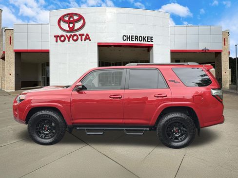 Used 2023 Toyota 4Runner TRD Off-Road Premium w/ Moonroof Package AWD/4WD image 8