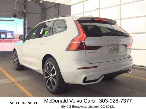 Used 2025 Volvo XC60 B5 Plus AWD/4WD image 4