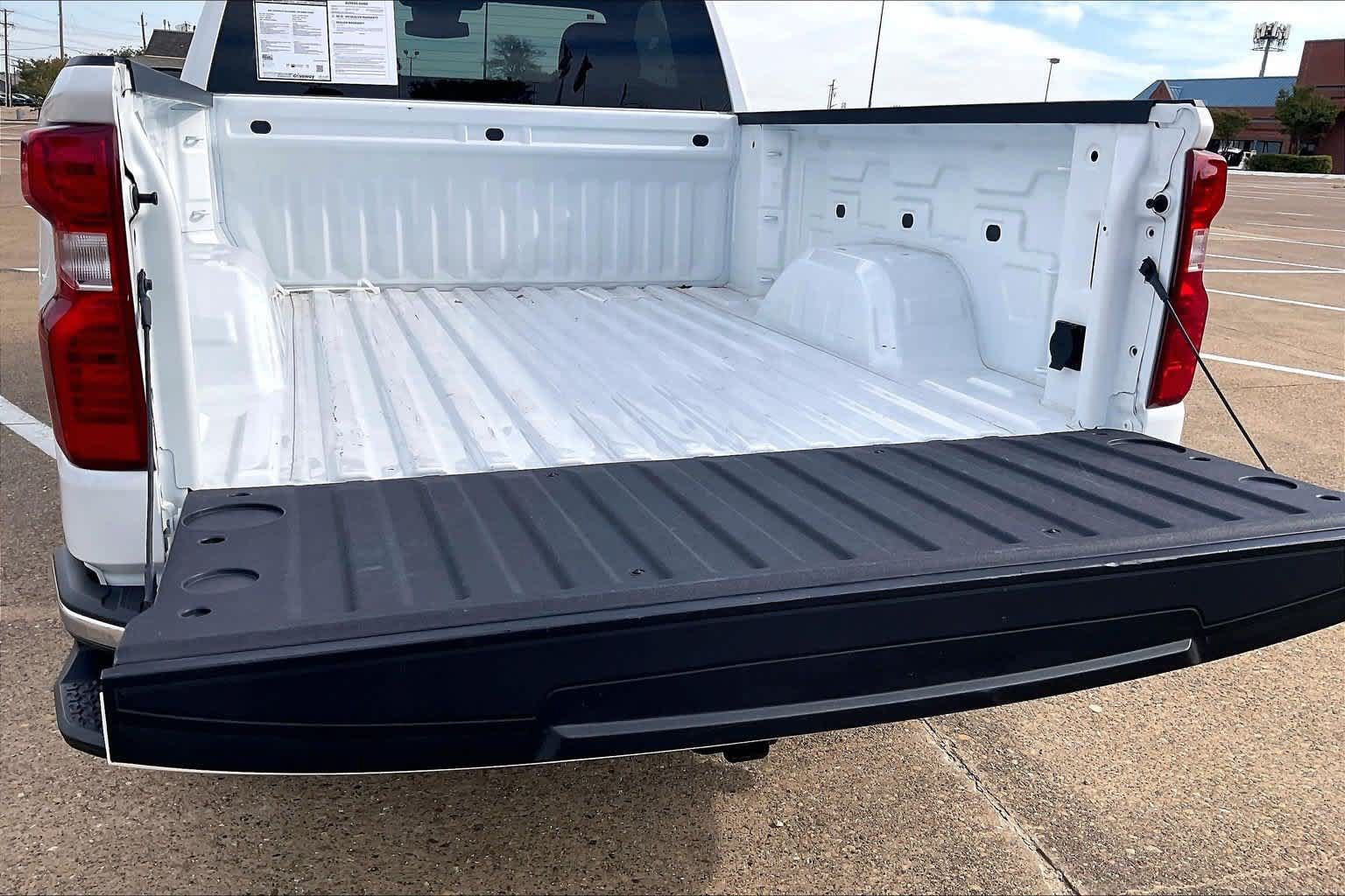 Used 2026 Chevrolet Silverado 1500 W/T w/ WT Safety Package RWD image 13